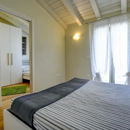 Casa Della Romantica * Manerba del Garda