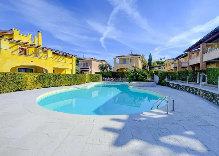 Casa Della Romantica Apartment Manerba del Garda