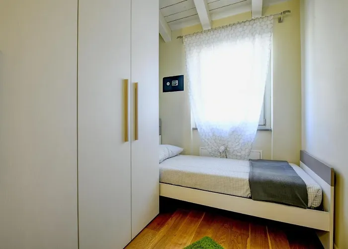 Casa Della Romantica Apartment Manerba del Garda